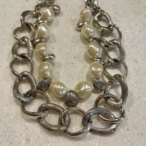 Premier Designs Silver and Cream Necklace